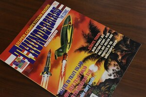 B0261 「THUNDERBIRDS THE COMIC」 サンダーバード　 古本　雑誌 マガジン　英国　特撮　テレビ番組　模型　ロケット