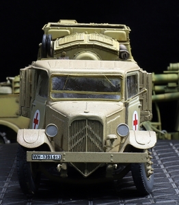 1/35 イタリア軍 L3CC軽戦車＋輸送用トラックセット 1941北アフリカ戦線 制作完成品