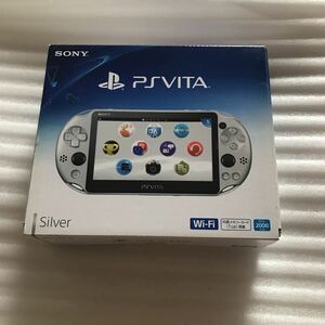 新品 未使用品 ソニー SONY PS Vita PCH-2000 ゲーム機 本体 プレステ ヴィータ ビータ Wi-Fi モデル シルバー Silver wifi psvita 廃盤