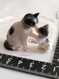 4r0416 ドール用 猫 ねこ 親子 仔猫 ネコ ミニチュア ジェニー momoko バービー リカちゃん ブライス ピュアニーモ タミーちゃん 1/6ドール