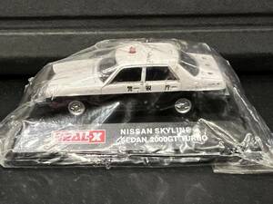 ★美品★REAL-X 1/72 NISSAN SKYLINE SEDAN 2000GT TURBO 警視庁 日産 スカイライン