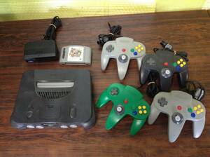 Nintendo N64 console 4controllers game tested 任天堂 N64 本体1台 コントローラー4台 ゲーム1本 動作確認済 D784T