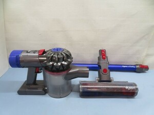 ★Dyson SV11 コードレスクリーナー V7 Fluffy ダイソン 掃除用品 モーターヘッド/延長パイプ付き 動作品 94076②★！！