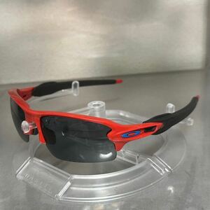 即決 オークリー OAKLEY FLAK 2.0 サングラス 偏光レンズ カスタム限定カラー RED 検) RADAR EV RADARLOCK