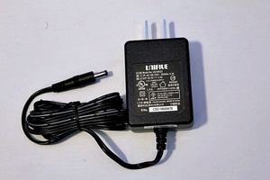 UNIFIVE ACアダプター US100523/ 5V 2.3A/外径約3.5mm 内径約1.5mm ◆ UNIFIVEAC5V08Y