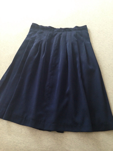 【美品】　ロートレアモン☆日本製スカート 紺 ネイビー 品のある光沢感　サイズ40
