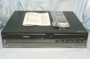 東芝VTR+HDD+DVD内蔵ハイビジョン多機能レコーダRD-W300取説リモコン等付き各種動作確認済み全デジタル放送対応VHSテープDVD化にも最適