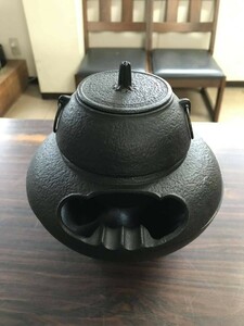 TS0412 湯釜 茶釜 茶飯釜 釜 風炉釜 鉄製 煎茶道具 茶道具 昭和レトロ 時代物 アンティーク レトロ 金属工芸 コレクション