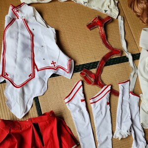 ソードアート・オンライン　アスナ　Mサイズ同等　一円スタートコスプレ衣裳　(汚れが落ちていません)　ウィッグあり　白と赤にシルバー