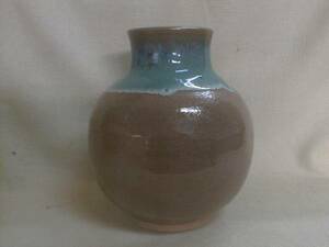 落款　玄瑞　伝統 鮮やか釉薬　18x14.5cm　1160g 陶器製飾り花瓶