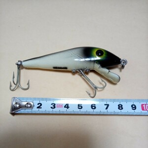 ヘドン　タイガー　ビッグアイ　HEDDON　TIGER　BIGEYE　オールドヘドン　タイガー ブラックバックになります。