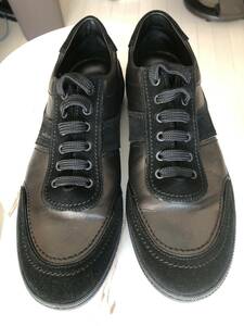 ルイビトン革靴　皮とスエードのコンビ　メードインパリ　25.5cm