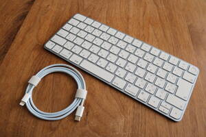[現行品] Apple iMac 24インチ ブルー 付属 Magic Keyboard with Touch ID Blue JIS配列 Model A2499 マジックキーボード