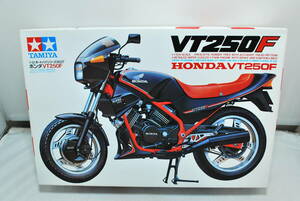 ■　希少！未開封　タミヤ　1/12　ホンダ　VT250F　小鹿モデル　■