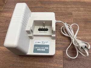 Panasonic リチウムイオン電池専用充電器 NKJ033B 中古動作品557