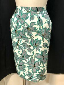 ディオール　プレタポルテ　花柄　スカート　18676822