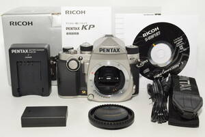 【22ショットの特上品】 PENTAX デジタル一眼レフカメラ KP ボディ シルバー KP BODY SILVER　#7057