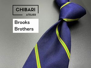 【超美品】BrooksBrothers　ブルックスブラザーズ　レジメンタル柄　ネクタイ　3本以上送料無料　ネイビー　0404079