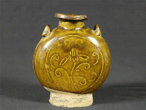 時代　中国燿州窯花紋耳付小瓶　花瓶