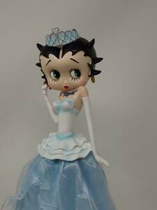 ベティちゃん　ベティ　ベティ・ブープ　Betty Boop 限定　レア　入手困難 フィギュア　人形　希少 ドレス　ブルー