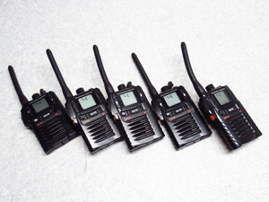 現状品 無線機 5台セット 八重洲無線 SR70A ブラック スタンダードホライゾン 特定小電力トランシーバー 特小 管理6X0501G-B1
