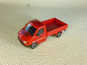 1/87　VW T4 トラック　ヘルパ　