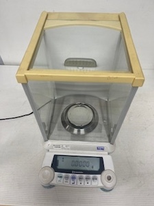 島津製作所　分析天秤　AUW120D　◆アルミ一体型質量センサー「ユニブロック」搭載★リユース
