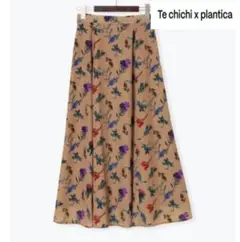 新品 Te chichi planticaフラワープリントフレアスカート
