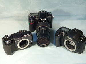 故障ジャンク　デジタル一眼３台　Nikon D7000 Canon 10D OLYMPUS E-300 ニコンD7000　キヤノン10D　オリンパスE-300