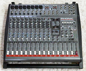 PHONIC / Powered Mixer / POWERPOD K12 PLUS フォニック パワードミキサー 動作確認済み 正規品　中古 美品