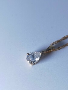 新品未使用 18金 K18 大粒 1.001ct 天然ダイヤモンド 一粒ダイヤネックレス Hカラー SI2 ペアシェイプ 1ct 1カラット 鑑定書付き 40cm