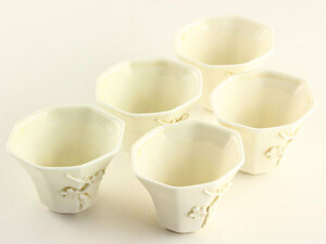 中国美術　白磁　徳化窯　梅地紋　煎茶碗　5客　煎茶道具　E1511