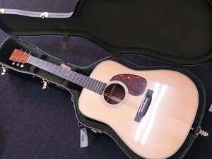 美品　Martin D-28 Authentic 1941 マーティン アコースティック ギター アコギ　ケース