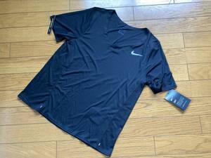 ♪新品タグ付 NIKEナイキ ベーシック半袖Tトップ 定価5,500円 黒 L ランニング ダンス Tシャツ