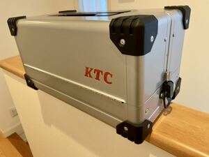 KTC メタルツールボックス　シルバー　恐らくEK-10