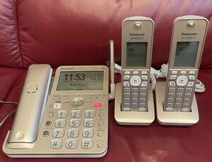 美品 パナソニック Panasonic 留守番 電話機 受話器コードレスタイプ VE-GD78-N 温度湿度アラーム 迷惑電話対策 子機 2台付き 