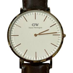 【中古品】 Daniel Wellington ダニエルウェリントン 腕時計 クオーツ アナログ ラウンド ホワイト ブラウン 不動 本体のみ N55814RD