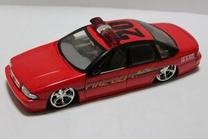 ▽ジャンク Jada Toys ジャダトイズ 1/24 CHEVROLET シボレー IMPALA インパラ SS ミニカー レッド DUB CITY FIRE DEPT 50730-9