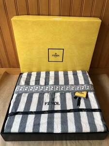 新品　箱入　FENDI フェンディ タオルケット 綿100％ 140×200cm グレー　ボーダー　レア　シングル　寝具