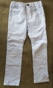 DILASH　　120　　長ズボン　パンツ　細身　　薄い水色　綺麗め