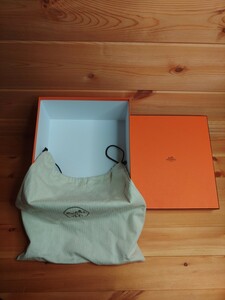 HERMES　空き箱　化粧箱　28×32×16cm 袋付属　美品　BOX エルメス