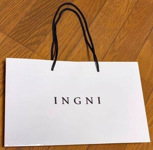 非売品 INGNI イング 紙袋 中 ショッパー プレゼントに 美品