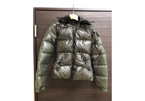 送料無料　正規品　MONCLER モンクレール　ダウンジャケット　サイズ００