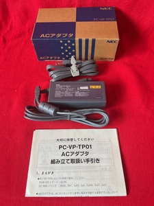 未使用　NEC AC ADAPTER PC-VP-TP01　output：13.5v-/2.5A