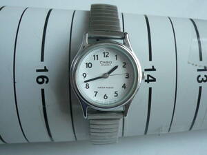CASIO カシオ QUARTZ LQ-410 クォーツ 腕時計★電池切れ 動作未確認　D5165
