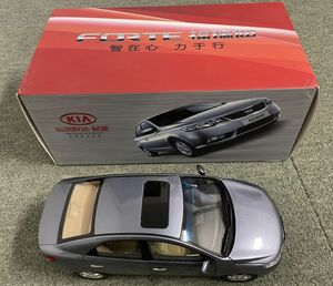 希少 起亜 フォルテ 1/18 ミニカー 販促品 KIA FORTE