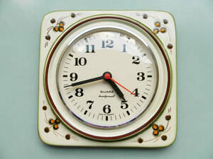 陶器の壁掛け時計　ほっこり柄　クリーム色　花　ドイツ製　ビンテージ　レトロ