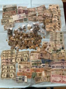 １円スタート　紙幣５０枚以上、外国コイン３キロ