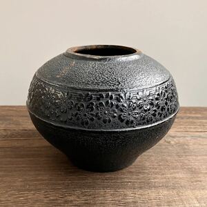 花瓶 壺 金属工芸 花器 当時物 鉄製？