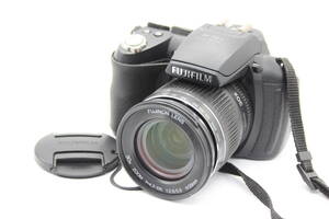 【返品保証】 【便利な単三電池で使用可】フジフィルム Fujifilm Finepix HS10 Fujinon 30x Zoom コンパクトデジタルカメラ s757